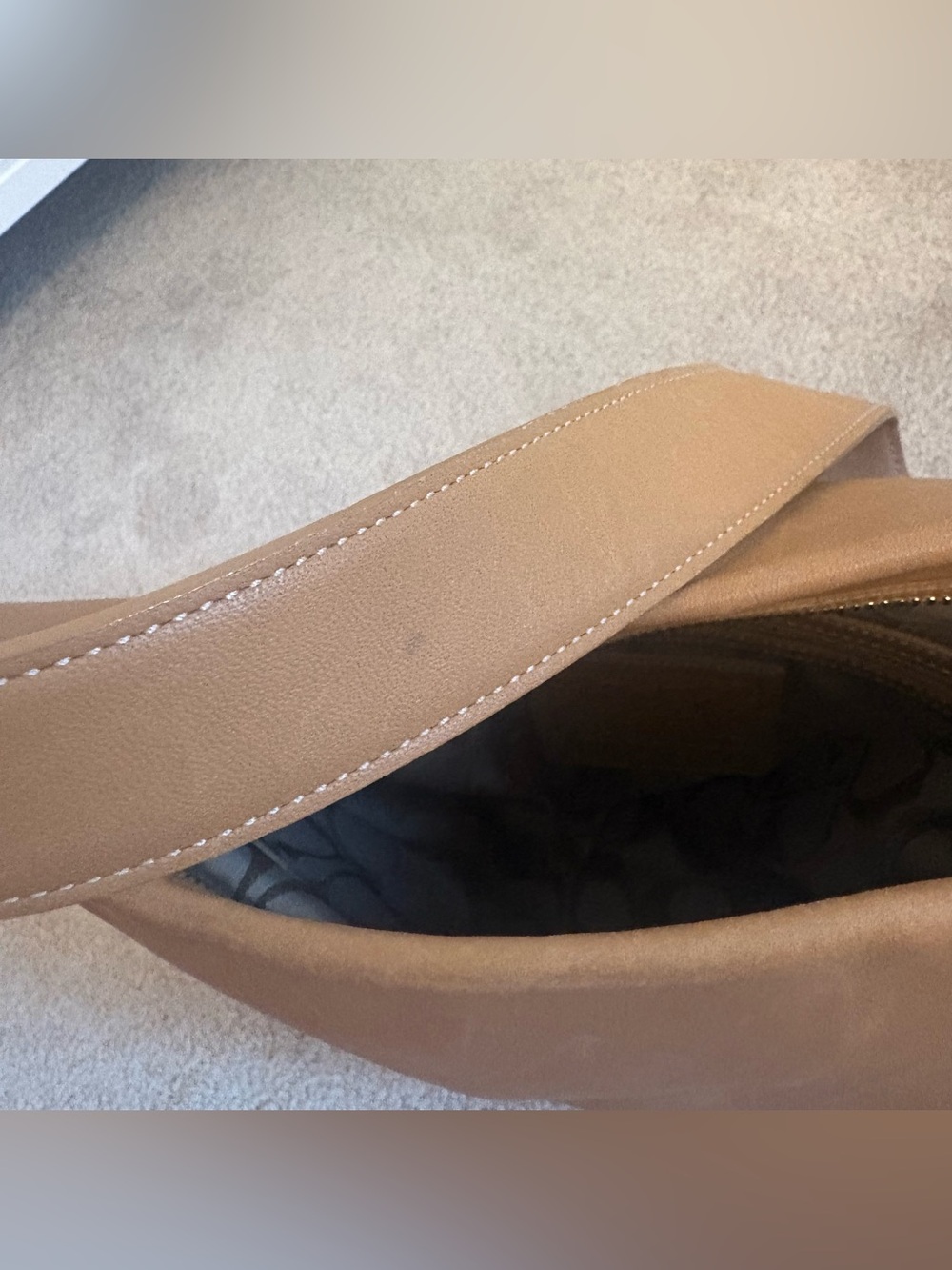 Vintage Coach Leather Shoulder Bag in Tan - Picture 5 of 7